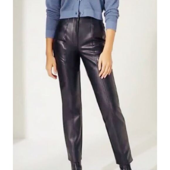 Wilfred Aritzia Vegan Leather Black Noir Straight Leg Biker Pants Size 8 - Picture 1 of 13